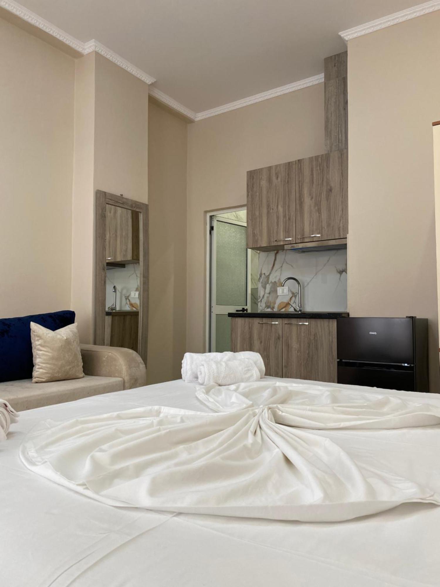 Troy Aparthotel Durrës Exterior foto